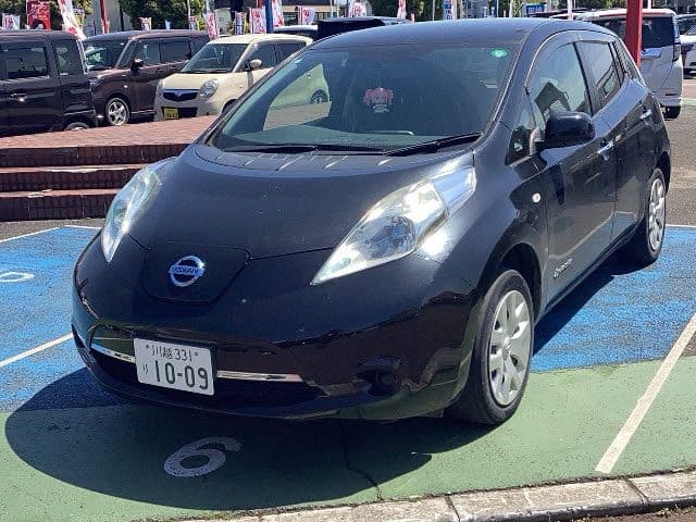 NISSAN