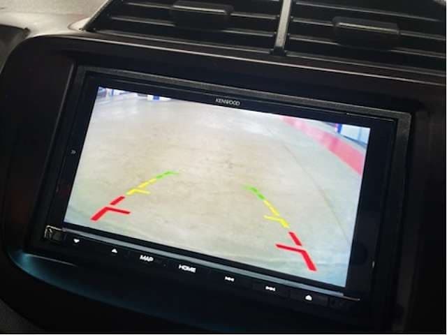 Car thumbnail 4