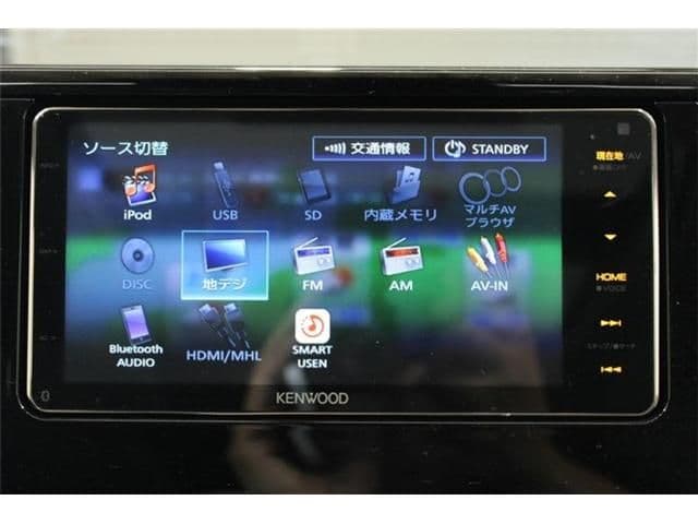 Car thumbnail 4