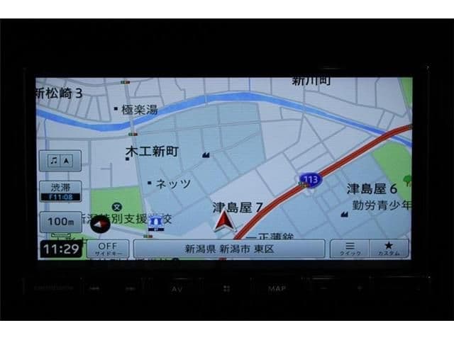 Car thumbnail 3