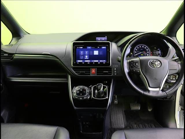 Car thumbnail 3