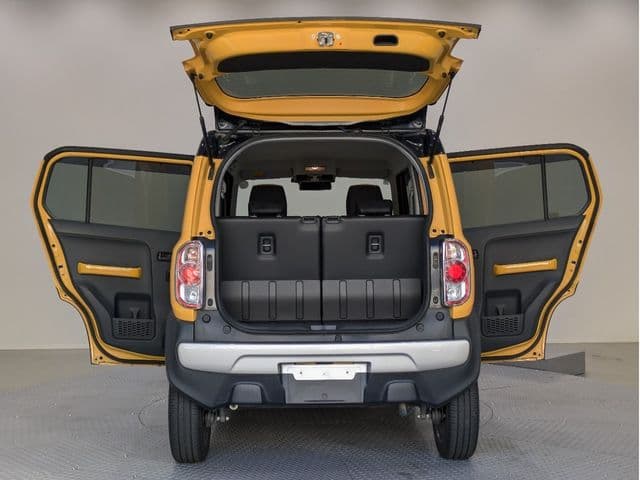 Car thumbnail 4