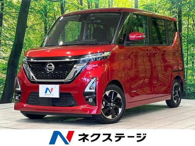 NISSAN