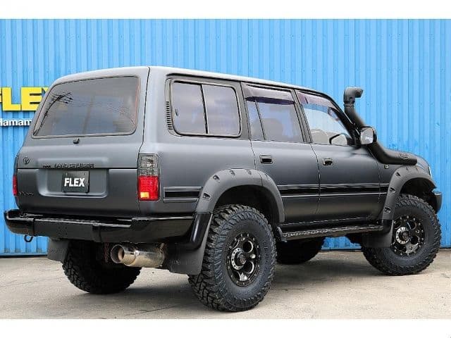 Car thumbnail 3