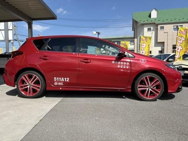 Car thumbnail 4