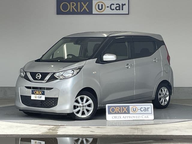 NISSAN