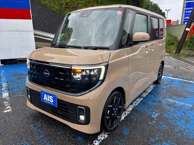 NISSAN