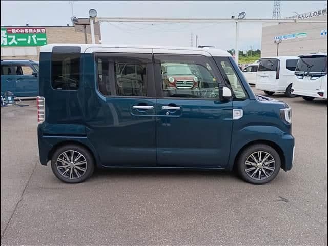 Car thumbnail 4