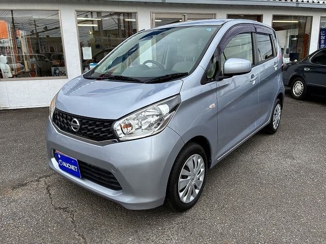 NISSAN