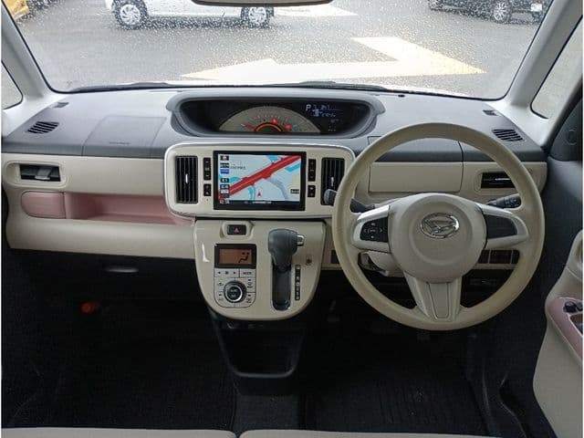 Car thumbnail 3