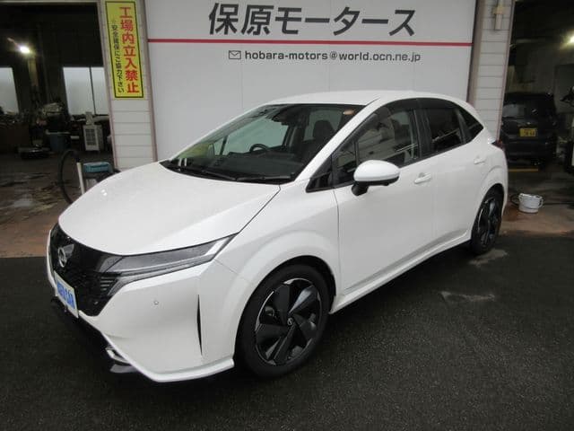 NISSAN