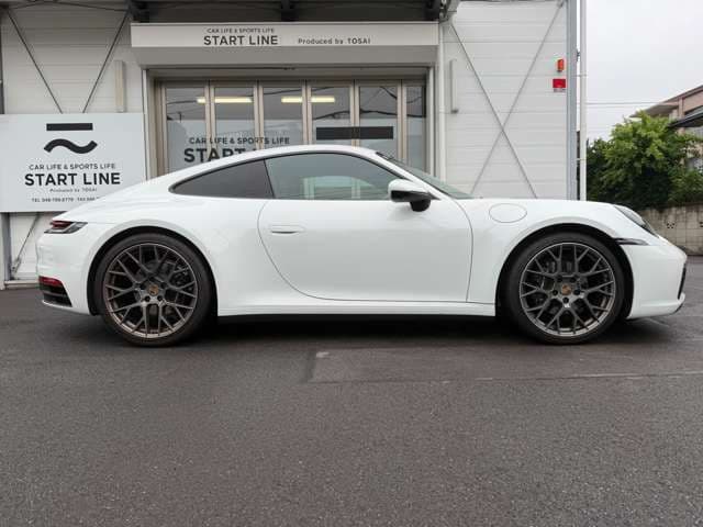 Car thumbnail 4
