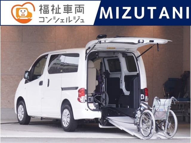 NISSAN NV200 VANETTE van