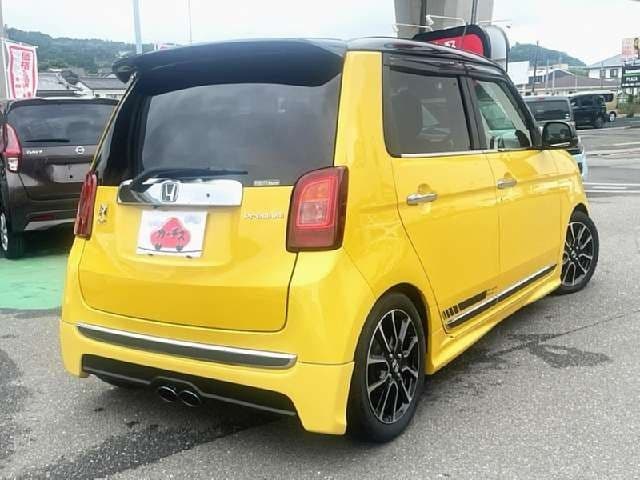 Car thumbnail 3