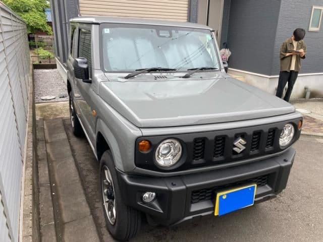 Car thumbnail 3
