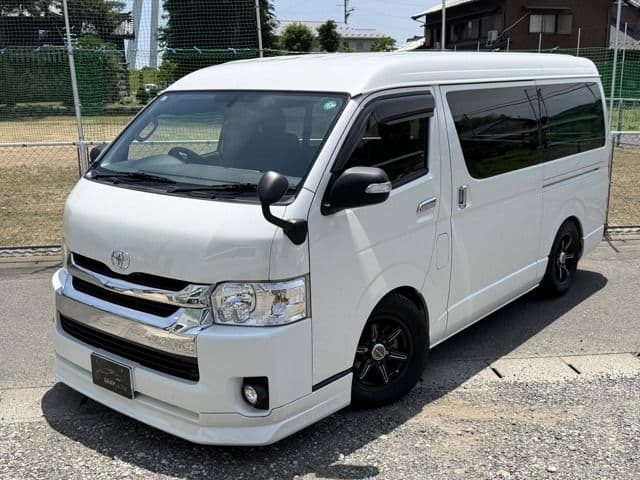 Car image 1