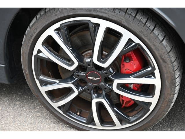 Car thumbnail 2
