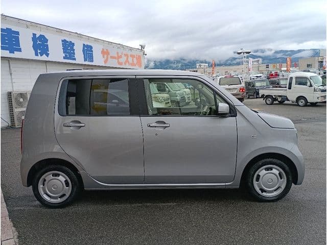 Car thumbnail 4
