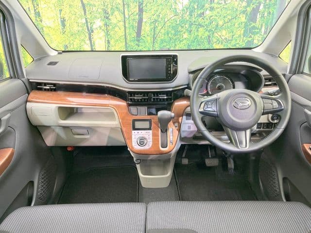 Car thumbnail 2