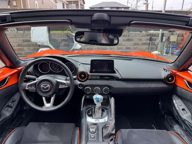 Car thumbnail 3