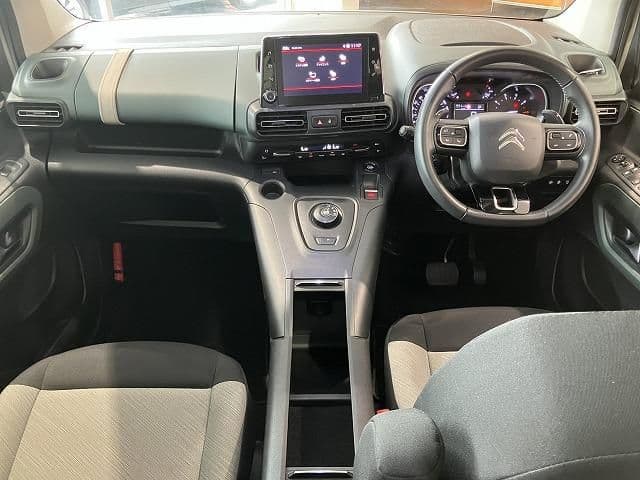 Car thumbnail 2