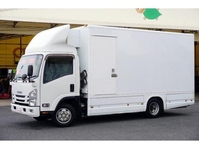 ISUZU