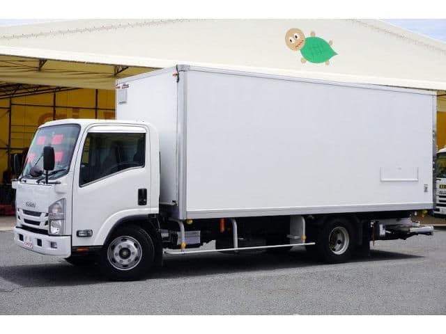 ISUZU
