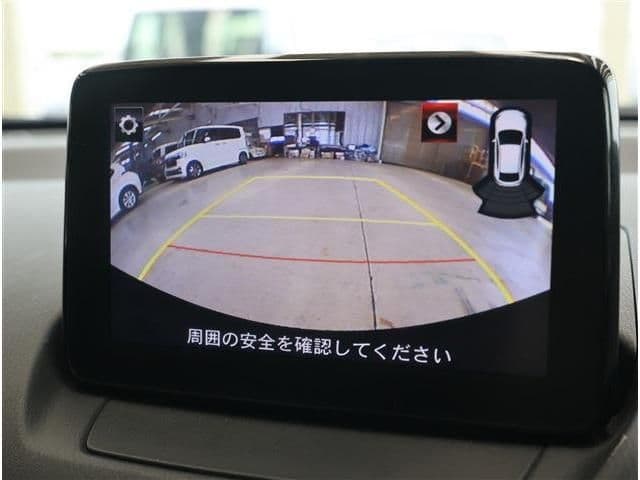 Car thumbnail 4
