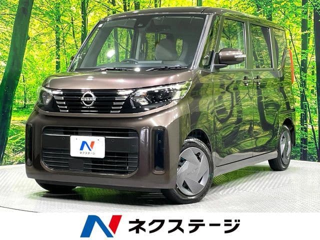 NISSAN