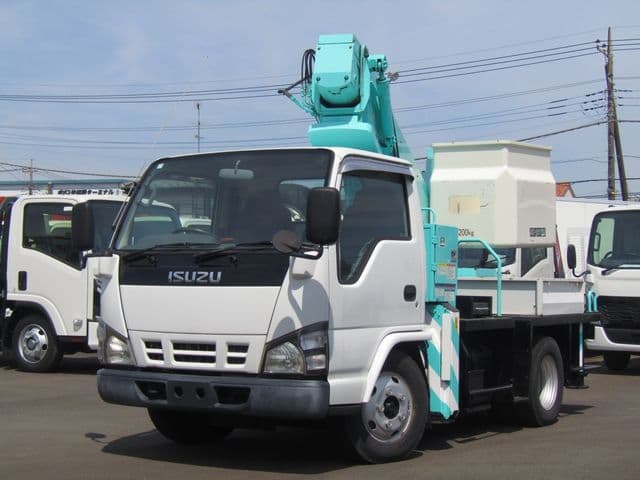 ISUZU