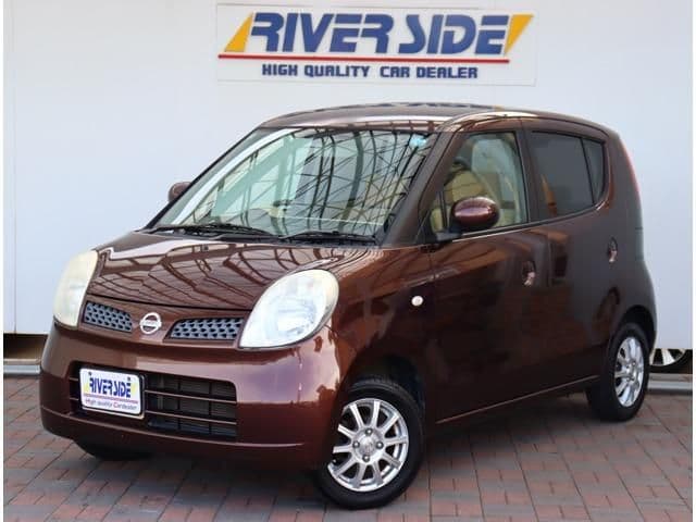 NISSAN