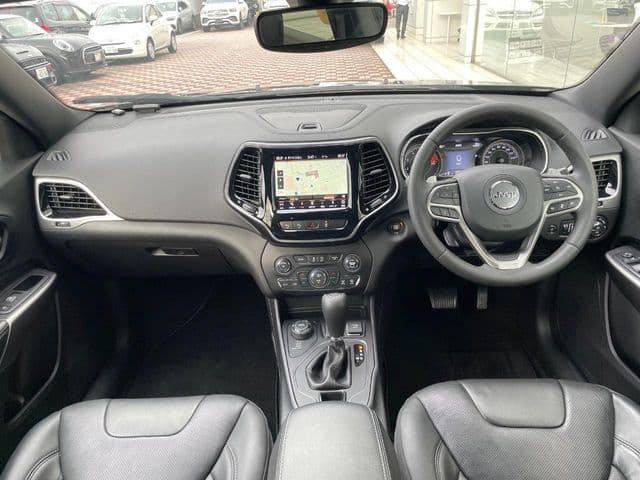 Car thumbnail 2