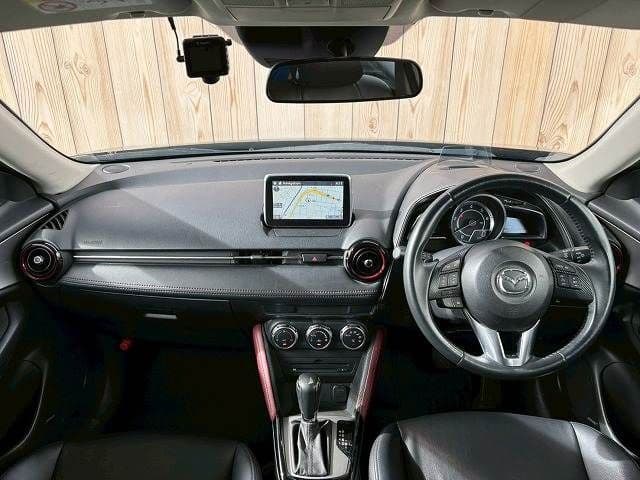 Car thumbnail 3