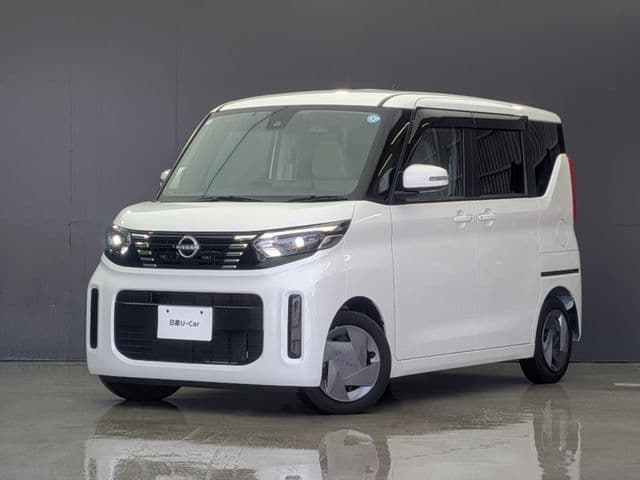NISSAN