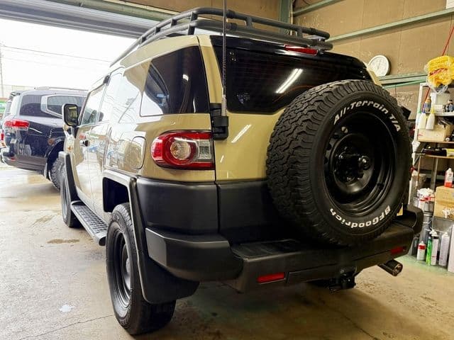 Car thumbnail 3