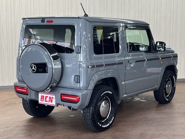 Car thumbnail 3