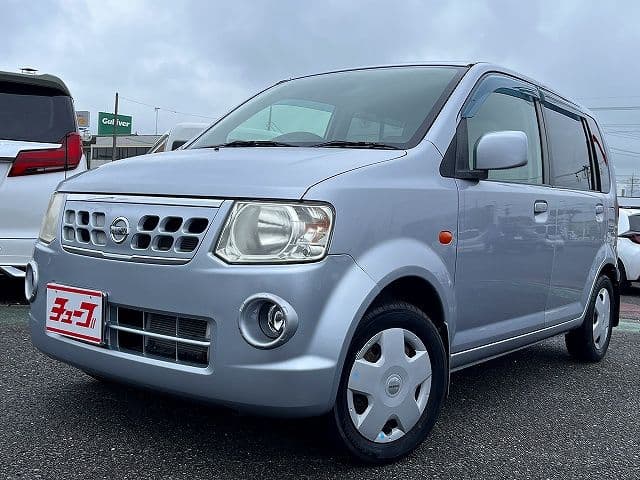NISSAN