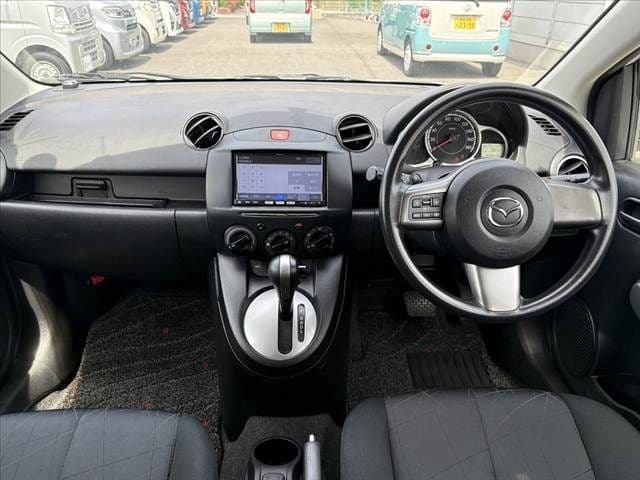 Car thumbnail 2
