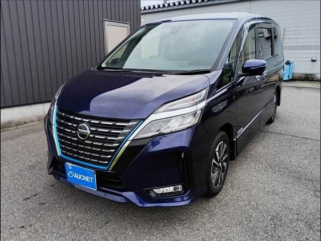 NISSAN