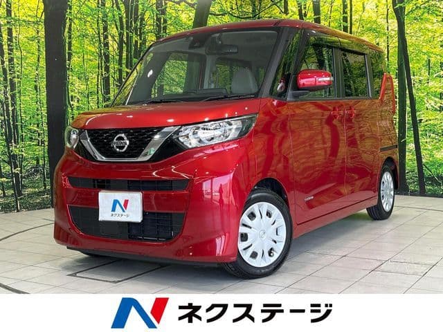 NISSAN