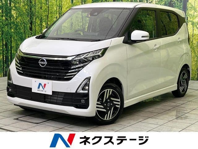 NISSAN