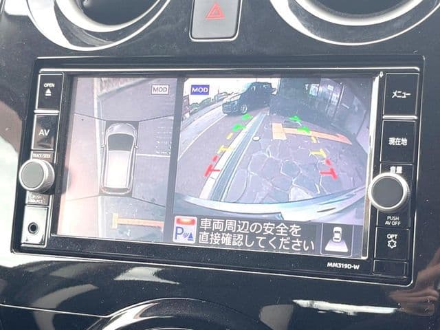 Car thumbnail 4