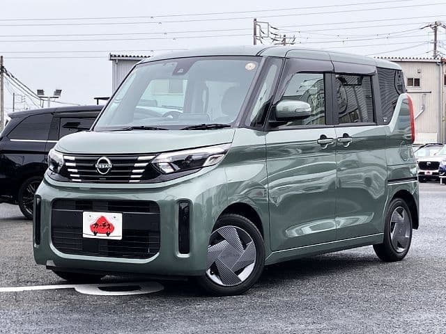 NISSAN