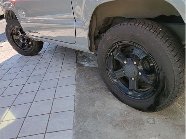 Car thumbnail 4