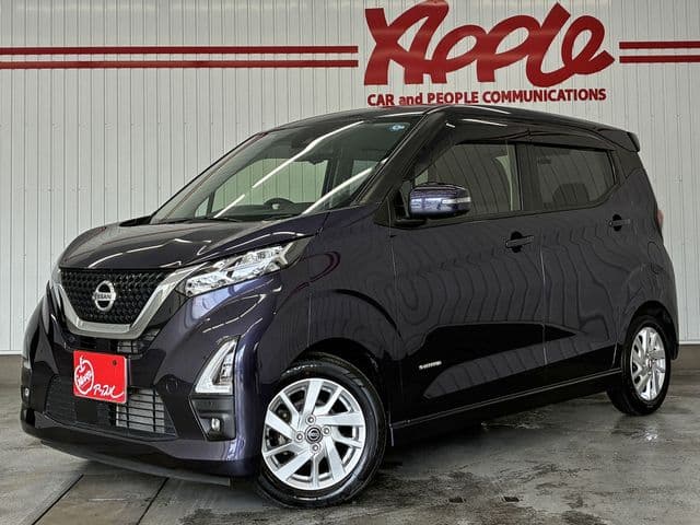 NISSAN