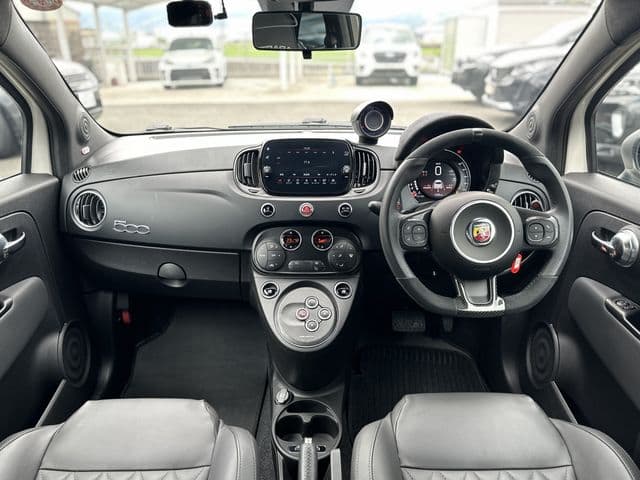 Car thumbnail 2