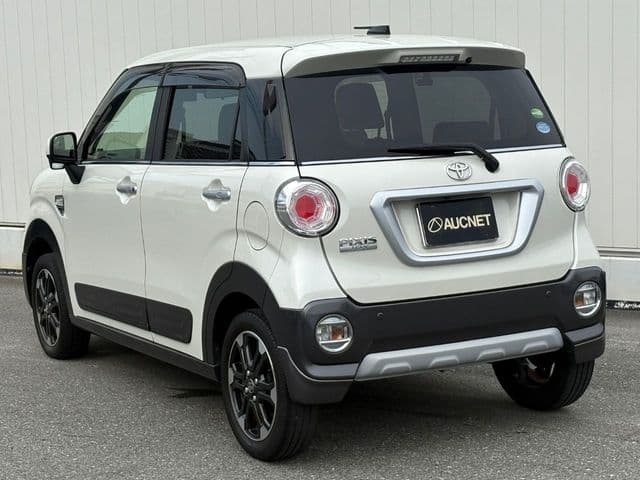 Car thumbnail 3
