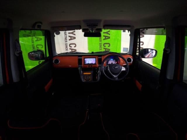 Car thumbnail 3