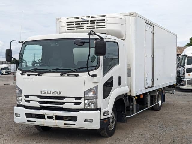 ISUZU