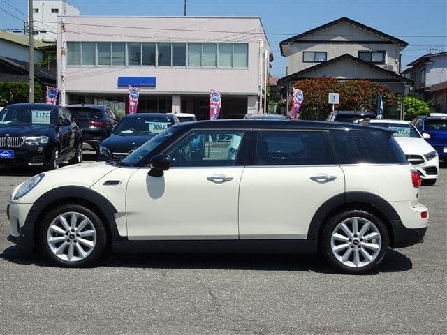 Car thumbnail 2